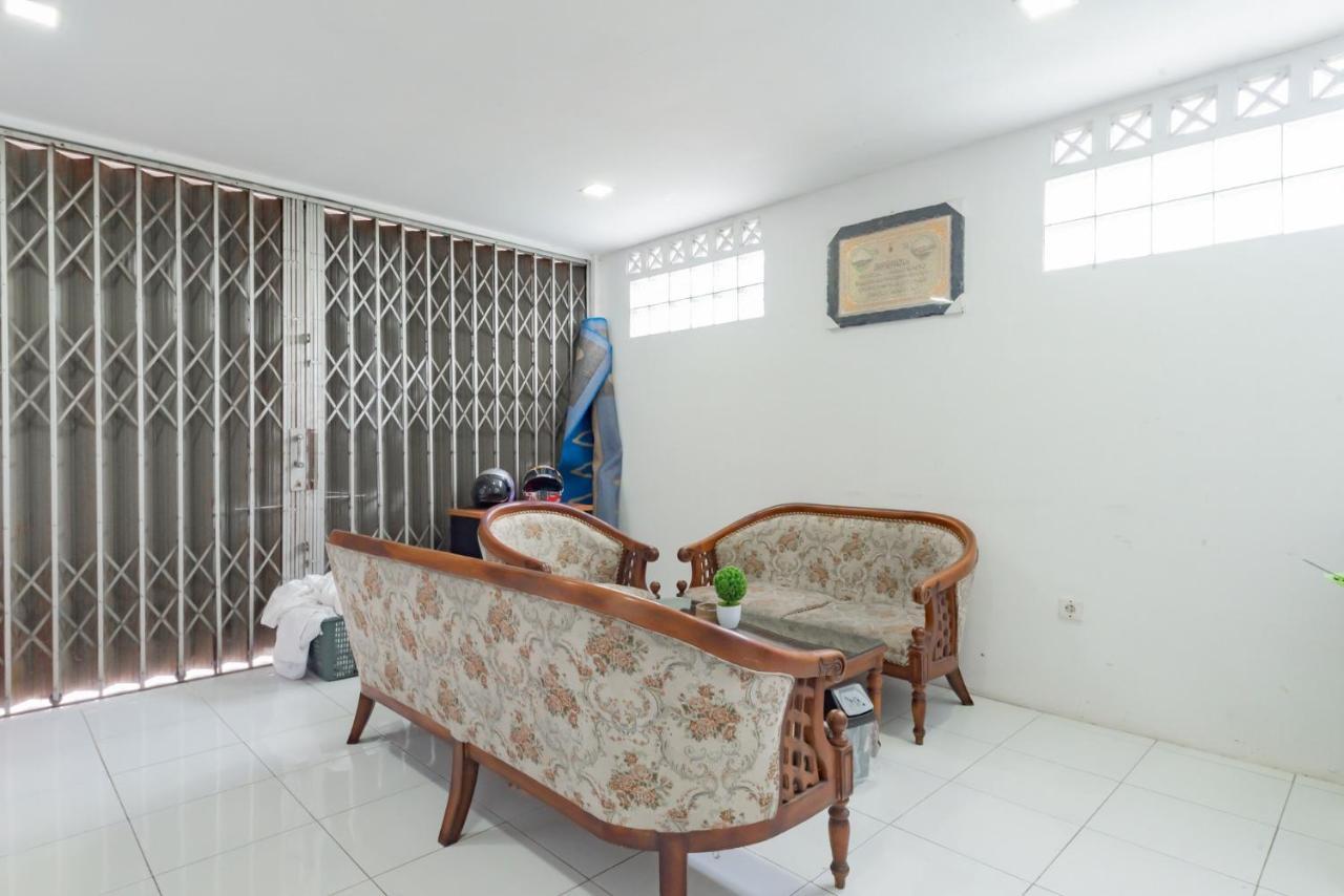 RedDoorz Syariah near RS Hermina Sukabumi Bagian luar foto